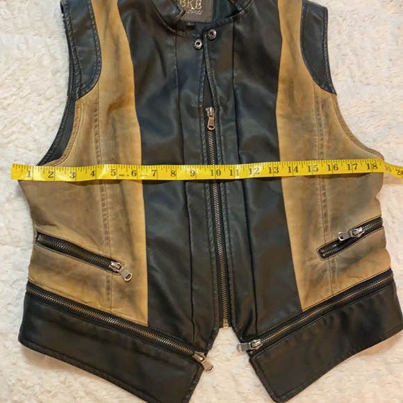 Distressed Faux Leather Vest - Picture 2 of 4